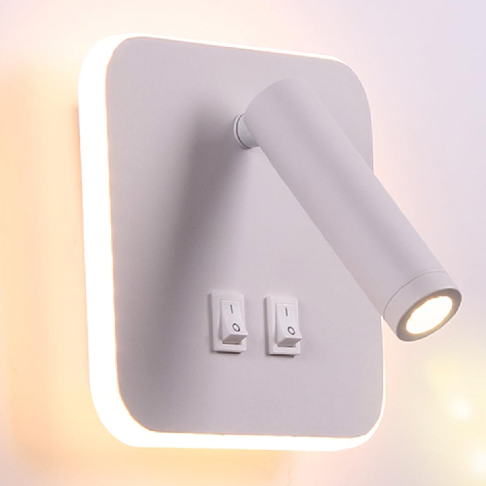 APLIQUE LED CUADRADO CON CAÑON